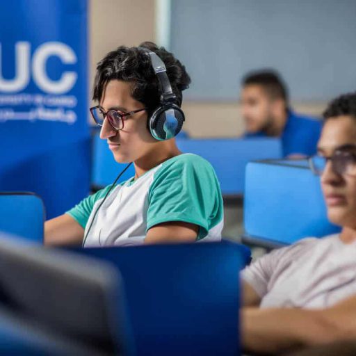 كلية اللغويات والترجمة جامعة بدر بالقاهرة