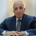الدكتور عز الدين عبد العزيز حسن