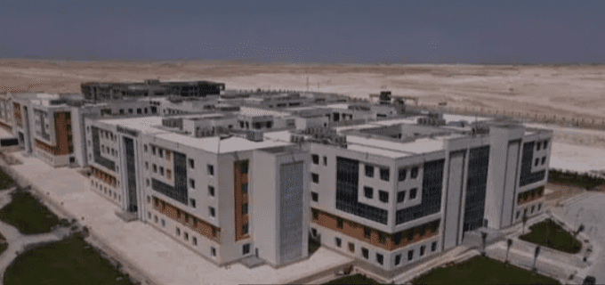 كليه الصيدلة جامعة بدر بأسيوط