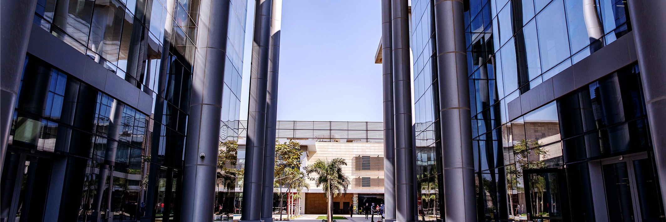 كلية الهندسة جامعة الجيزة الجديدة 