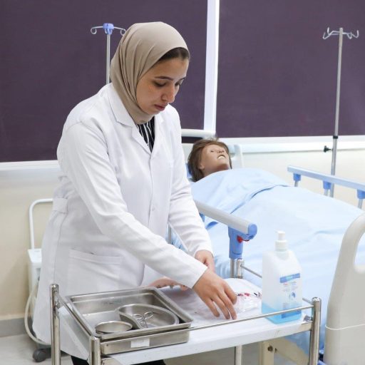 كلية التمريض جامعة المنصورة الأهلية 