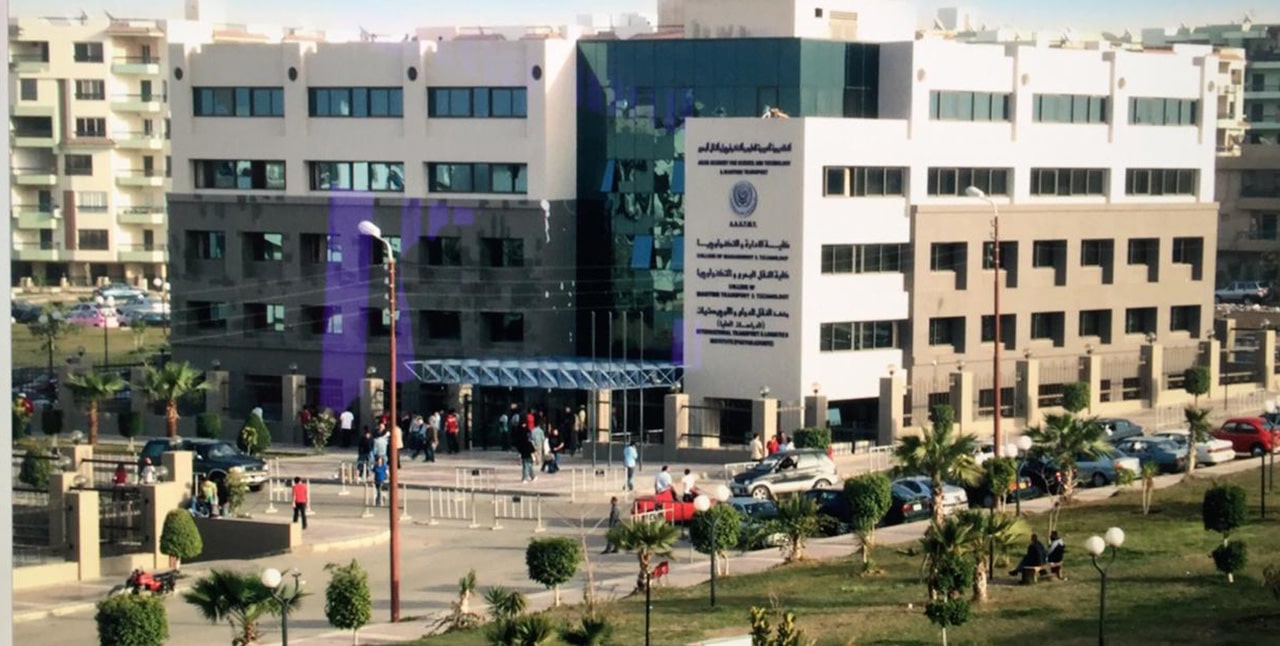 كلية النقل الدولي واللوجستيات (فرع مصر الجديدة) 